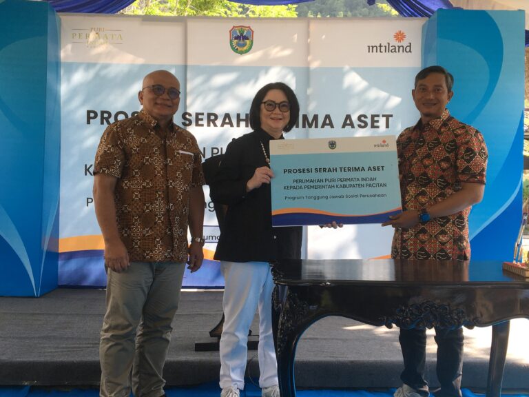 Intiland Serah Terimakan Lahan CSR
