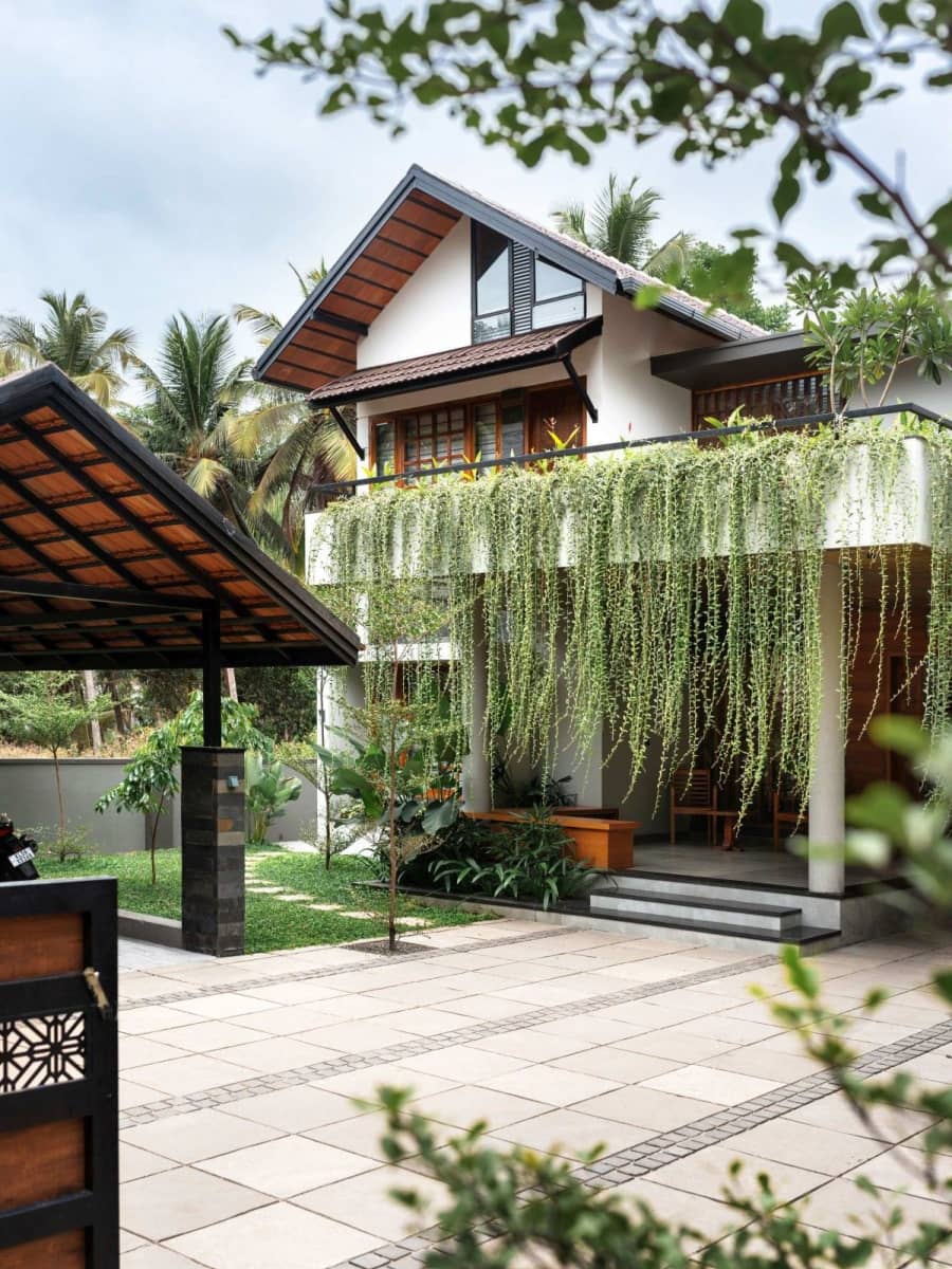 Cara Menetralkan Energi Negatif di Rumah Tusuk Sate