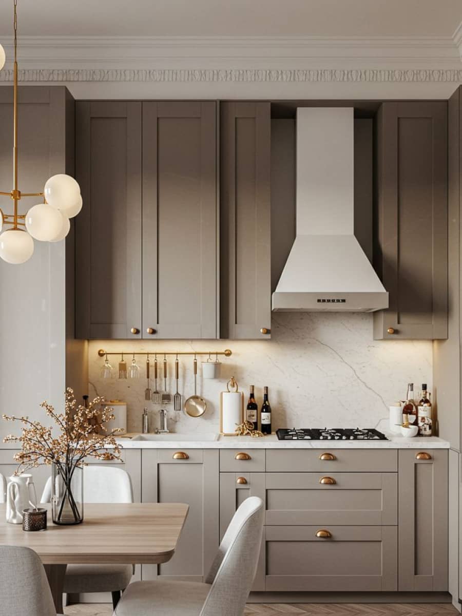 Kombinasi Warna Cream dan Coklat di Dapur