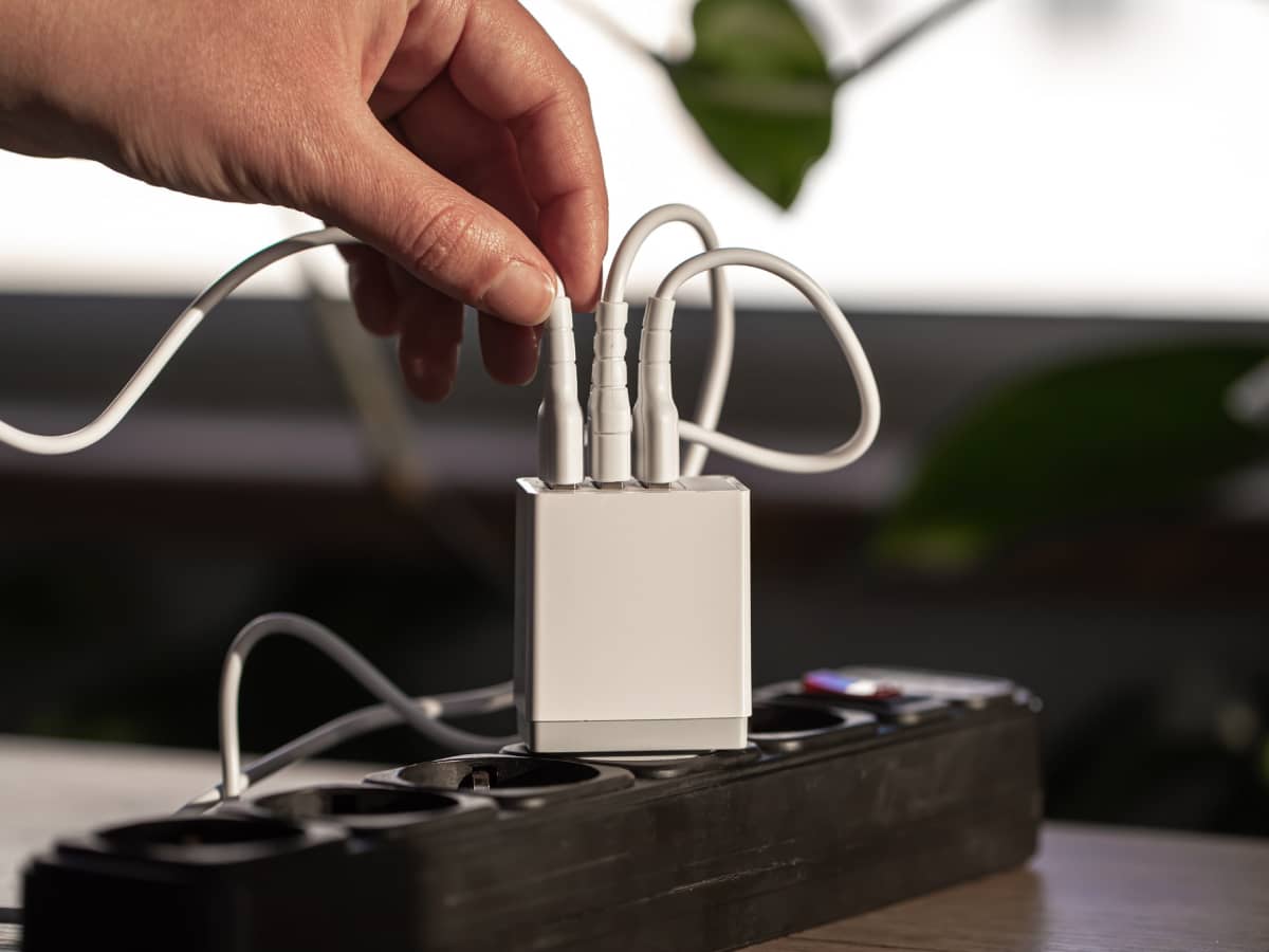 Penggunaan Peralatan Elektronik Berlebihan